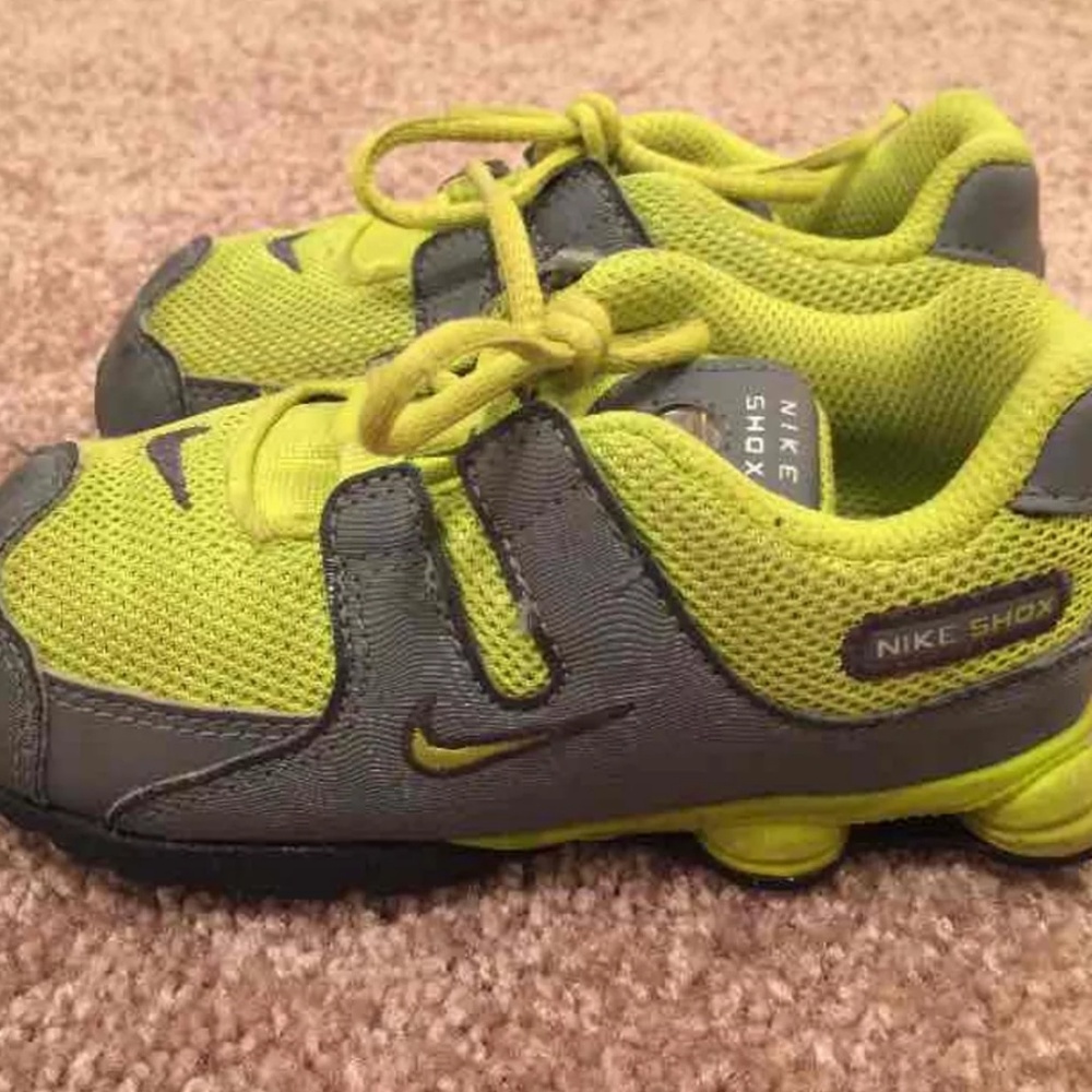 Toddler 8c NeoN NiKe ShoX